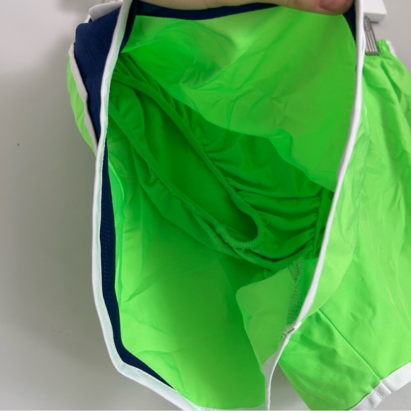 🩷NIKE DRI-FIT TEMPO CLASSIC RUNNING ATHLETIC SHORTS GREEN NEON SIZE MEDIUM - Picture 4 of 6